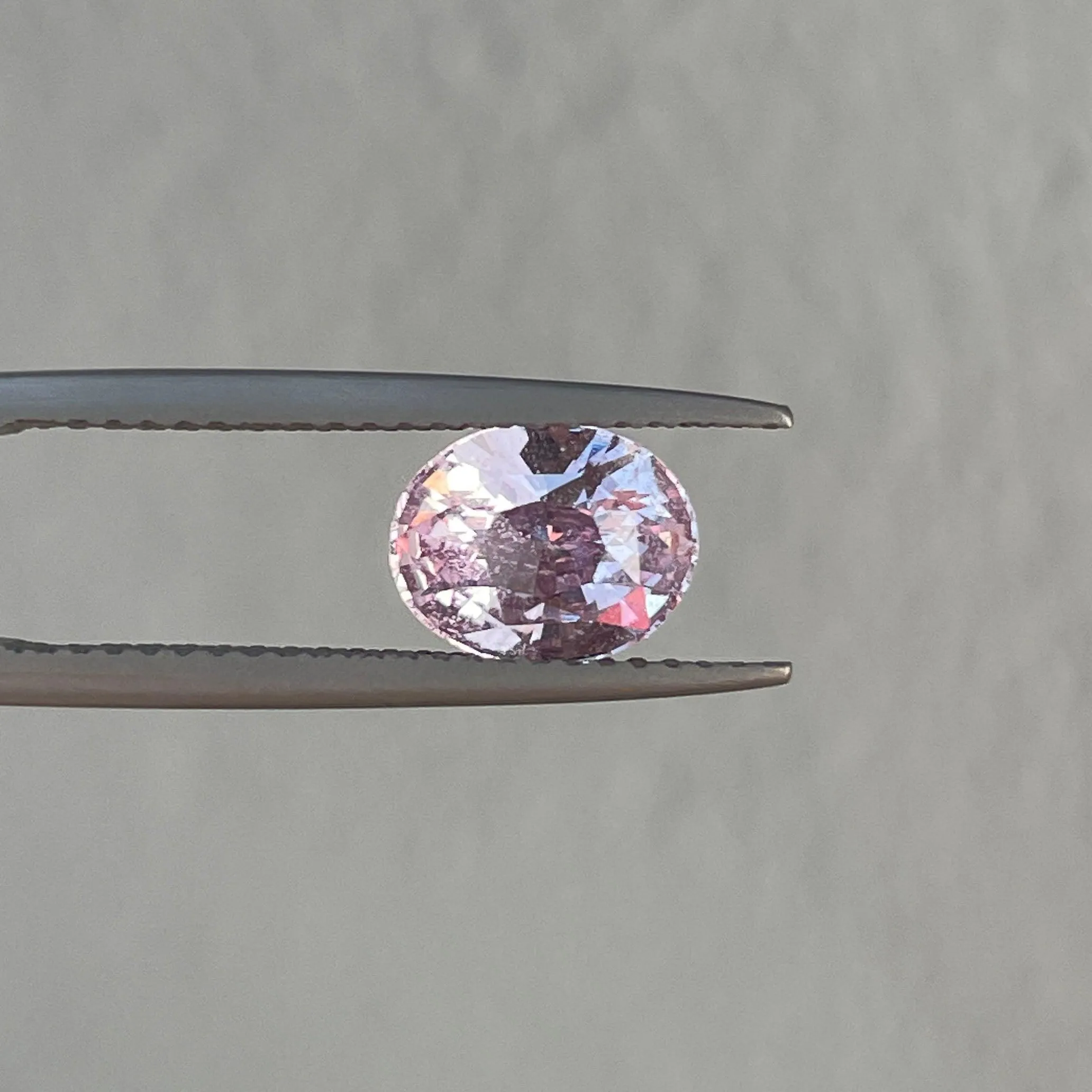 1.70 Cts. Oval Natural Pink Sapphire, Sapphire Engagement, Pink Gemstone, Ceylon Pink Sapphire Loose stone, Faceted stone, Sapphire Cut