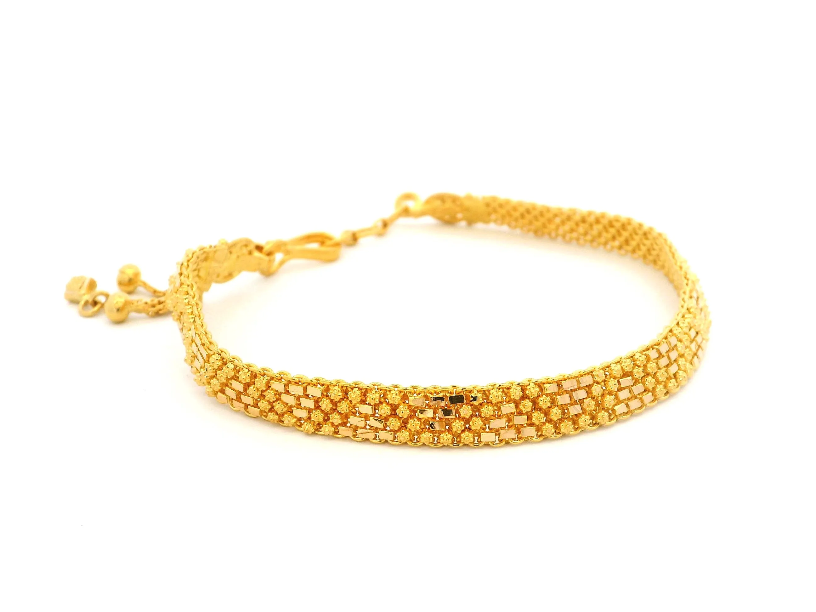 22ct Yellow Gold Flat Bracelet with Filigree Work Design – Elegant & Timeless Gold Jewellery