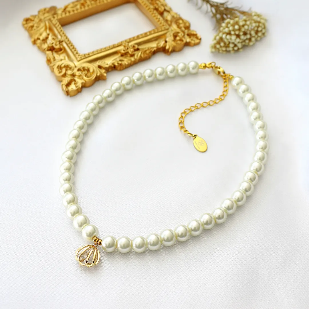 24K Seashell Czech Pearls Choker