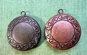 2cm wide Round Locket - Bronze or Copper Tone