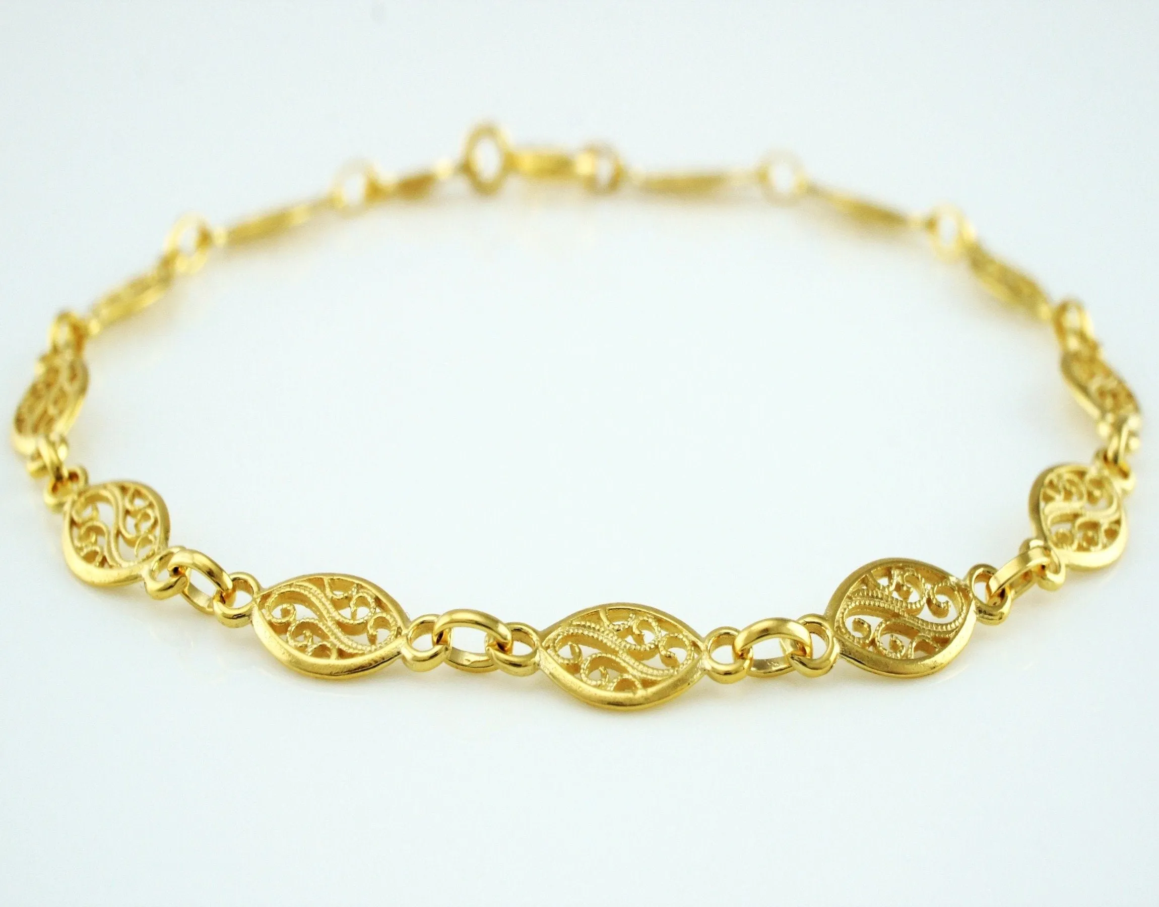 9ct Yellow Gold Filigree Oval Disc Links Bracelet