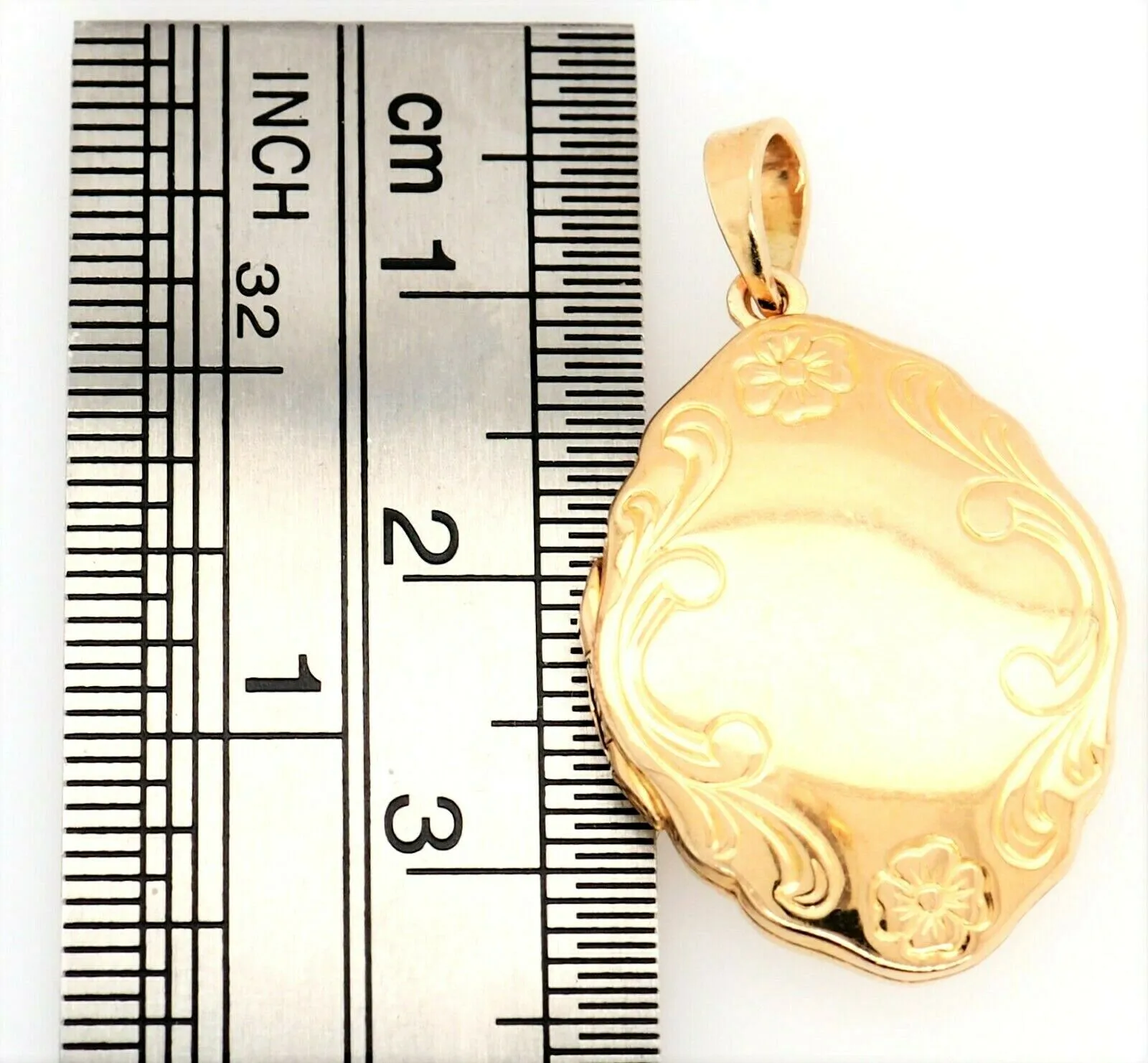 9ct Yellow Gold Hinged Opening Photo Pocket Engraved Pendant