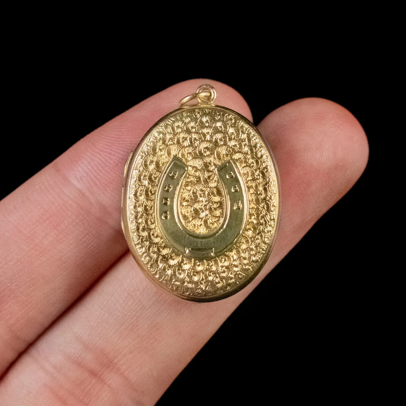 Antique Victorian Horseshoe Locket 18Ct Gold Circa 1900