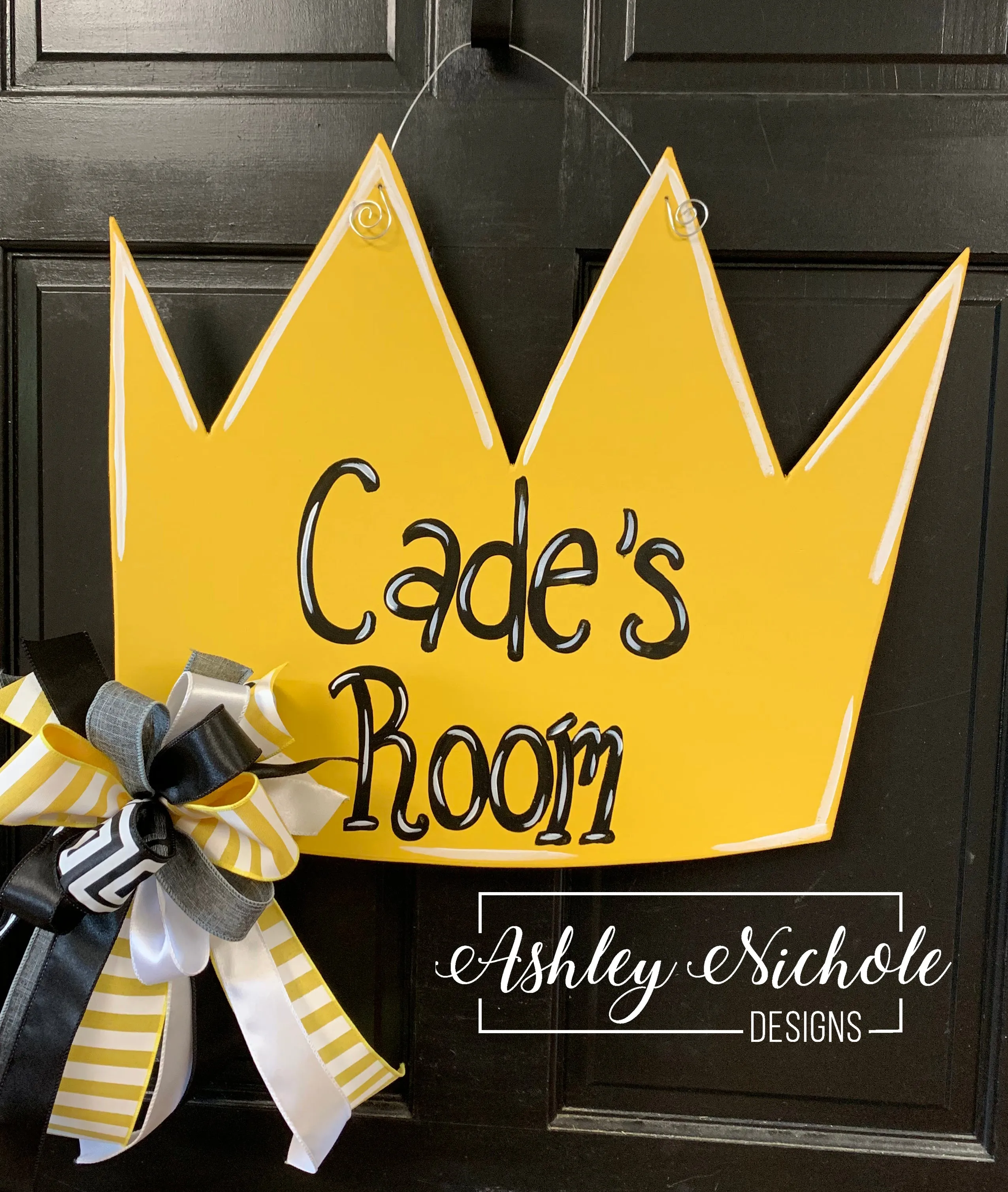 Crown-Name Door Hanger