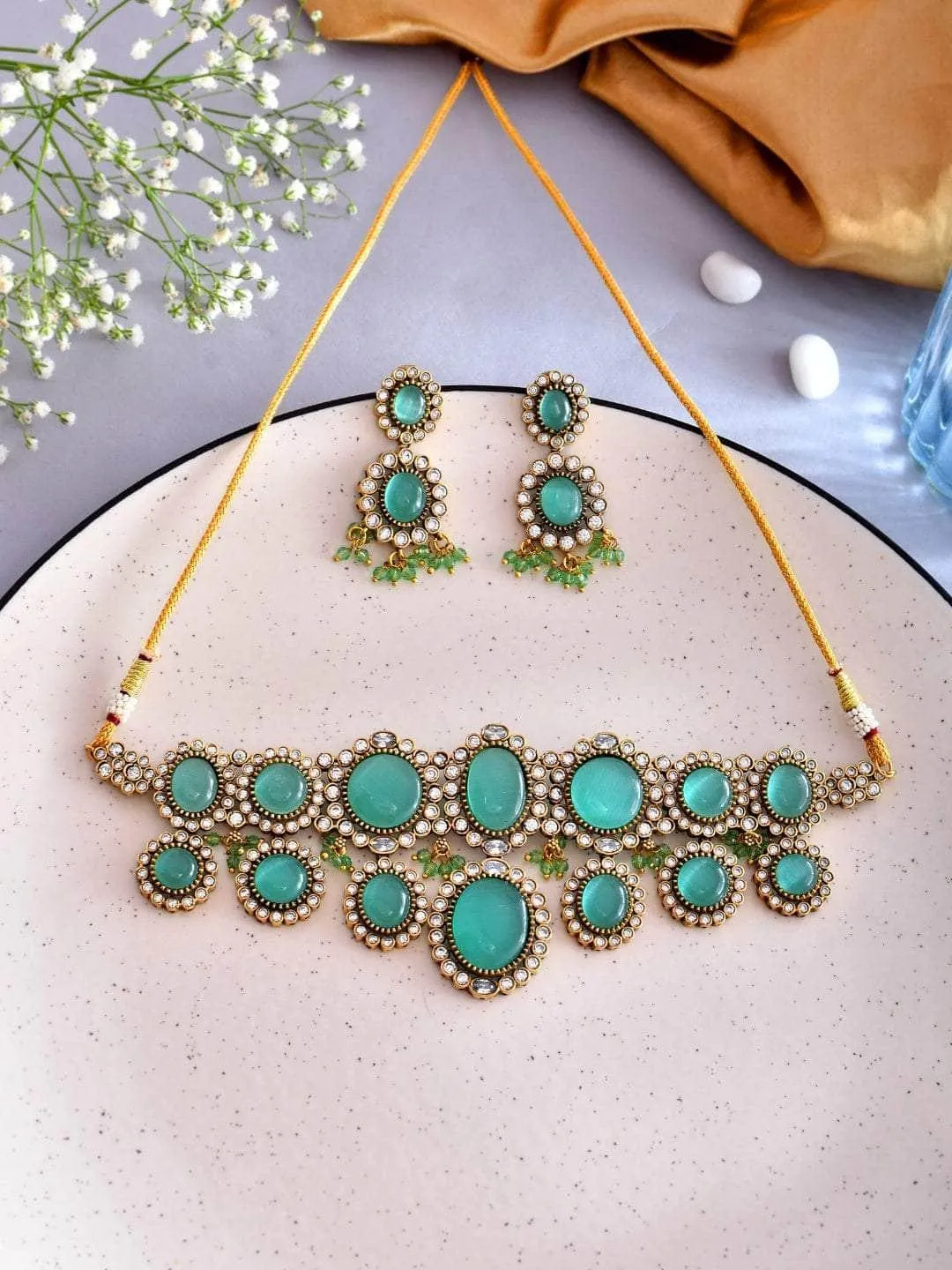 Emerald Green Kundan Pearl Necklace Set