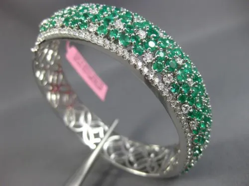 ESTATE LARGE 10.90CT DIAMOND & AAA EMERALD 18K WHITE GOLD FLOWER BANGLE BRACELET