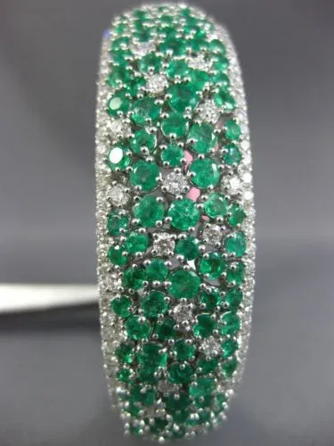 ESTATE LARGE 10.90CT DIAMOND & AAA EMERALD 18K WHITE GOLD FLOWER BANGLE BRACELET