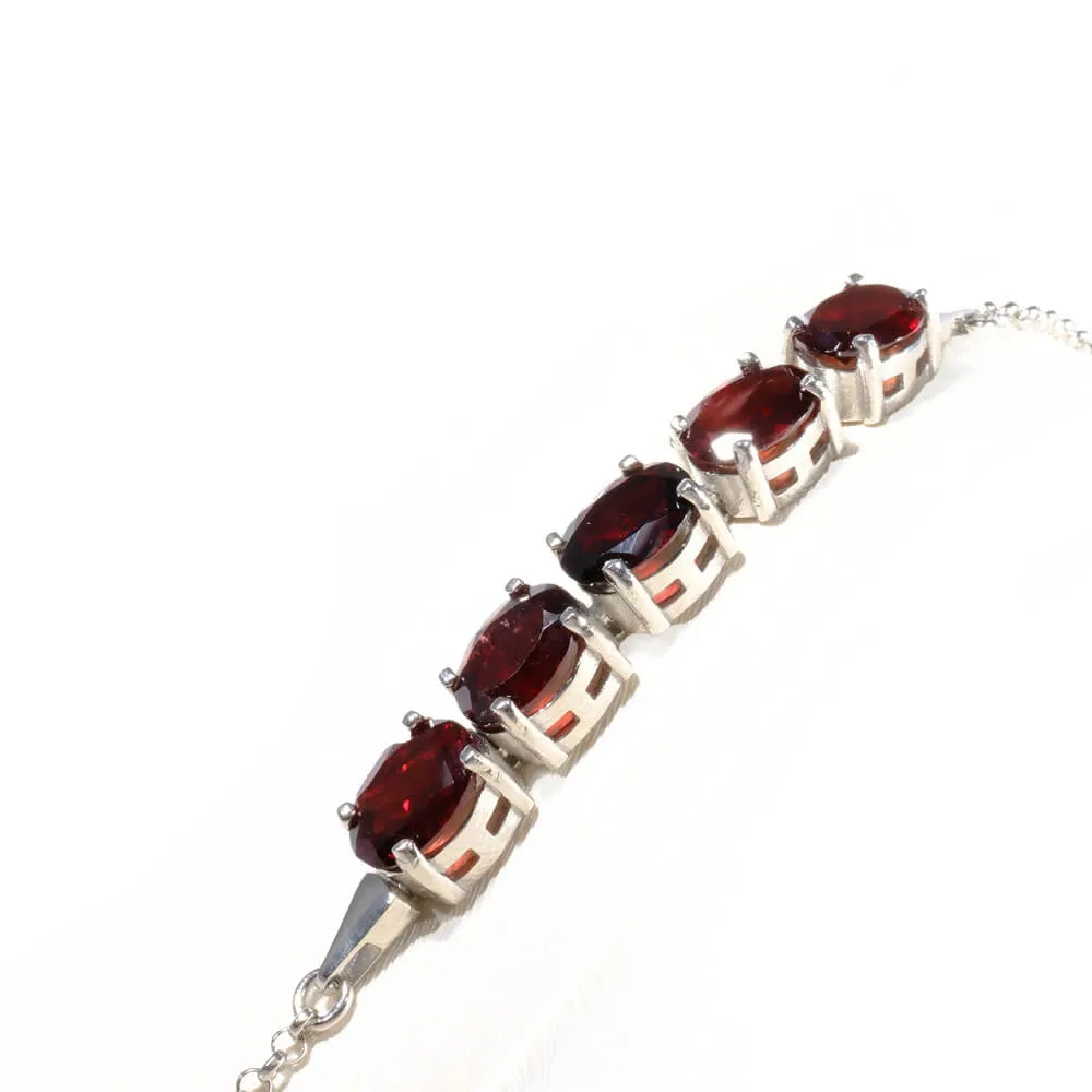 Garnet (Lal) Gemstone Silver Bracelet SCB-018