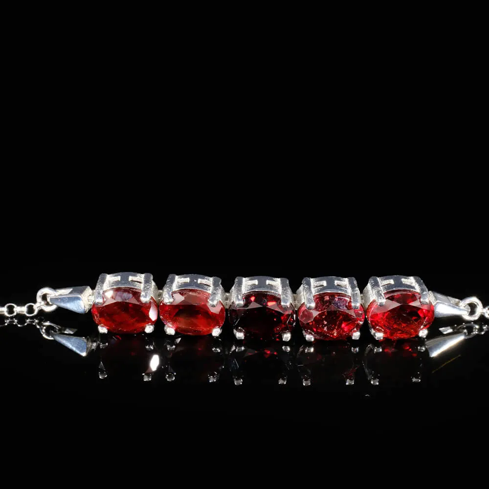 Garnet (Lal) Gemstone Silver Bracelet SCB-018