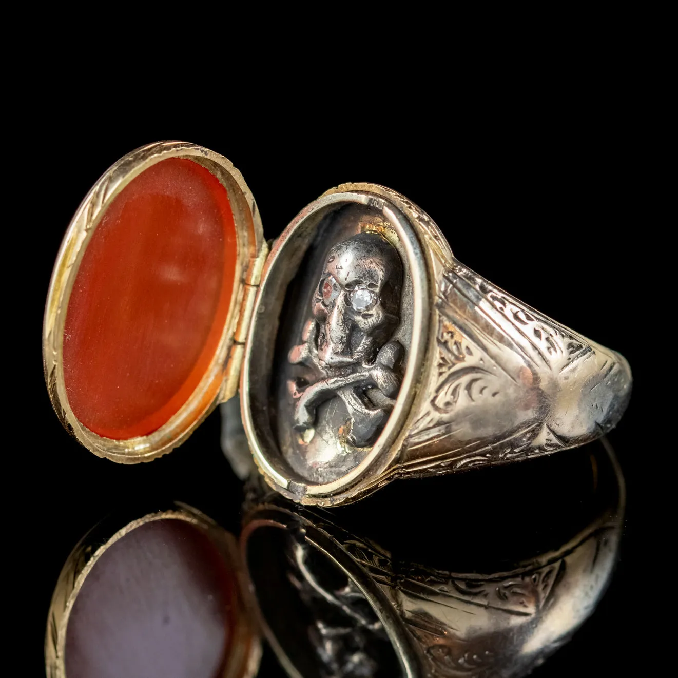 Georgian Style Memento Mori Carnelian Diamond Skull Locket Ring 18ct Gold