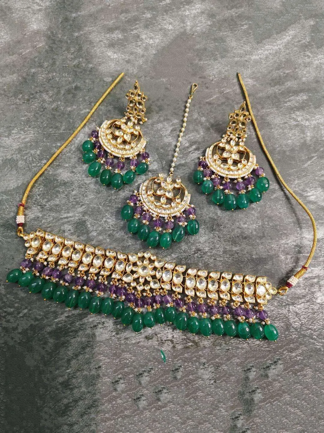 Green Kundan Choker Necklace And Pair Of Earrings