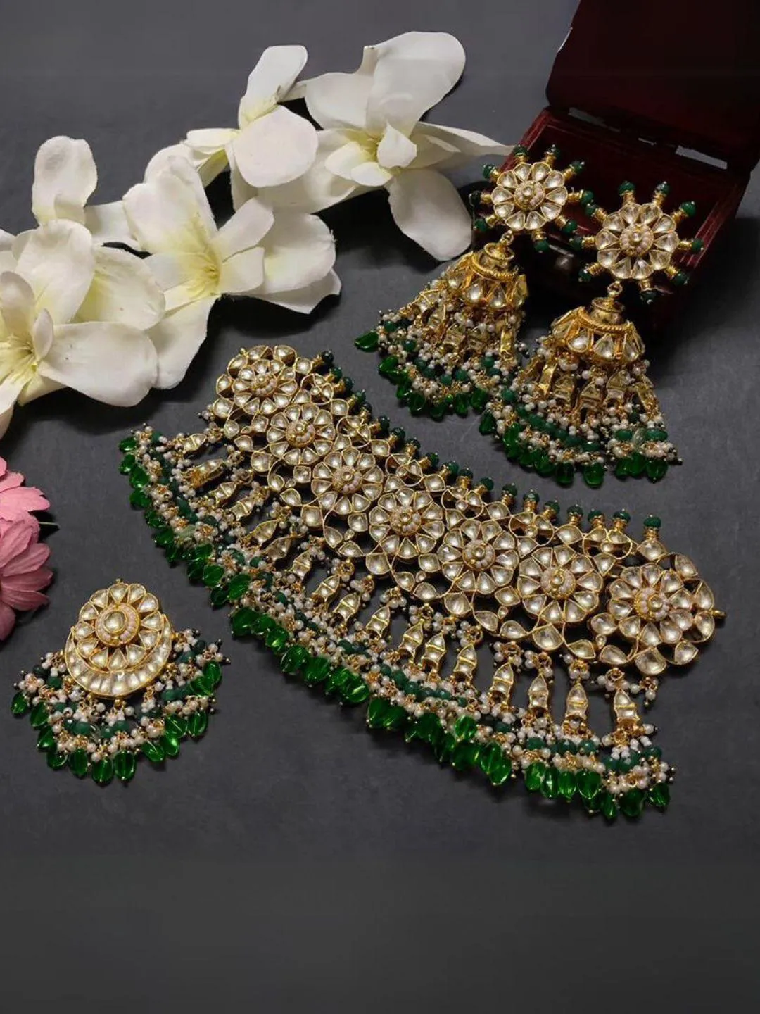 Ishhaara Bride In Flower Kundan Bridal Choker Necklace Set