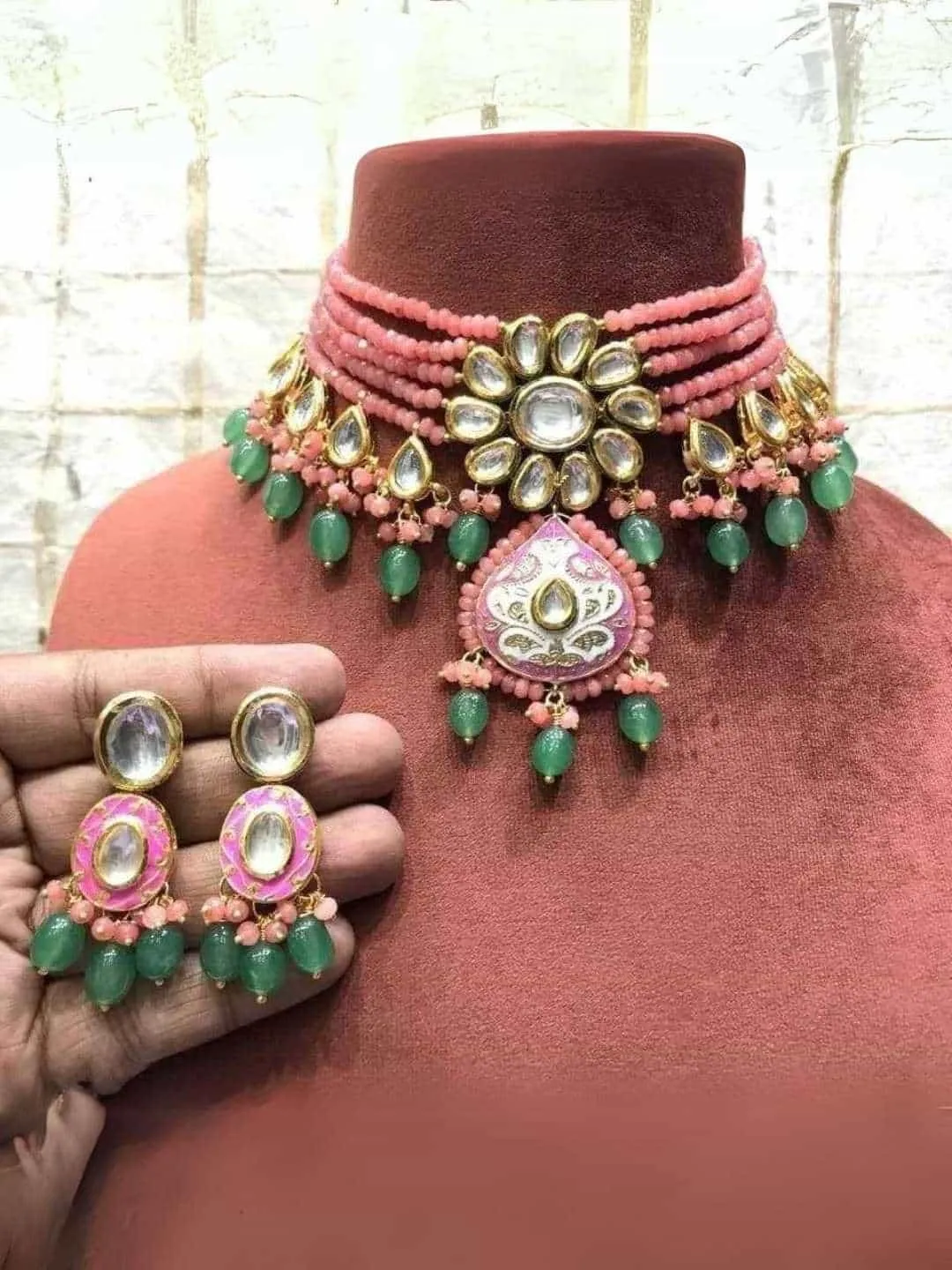 Kundan Patch Choker With Handpainted Pendant