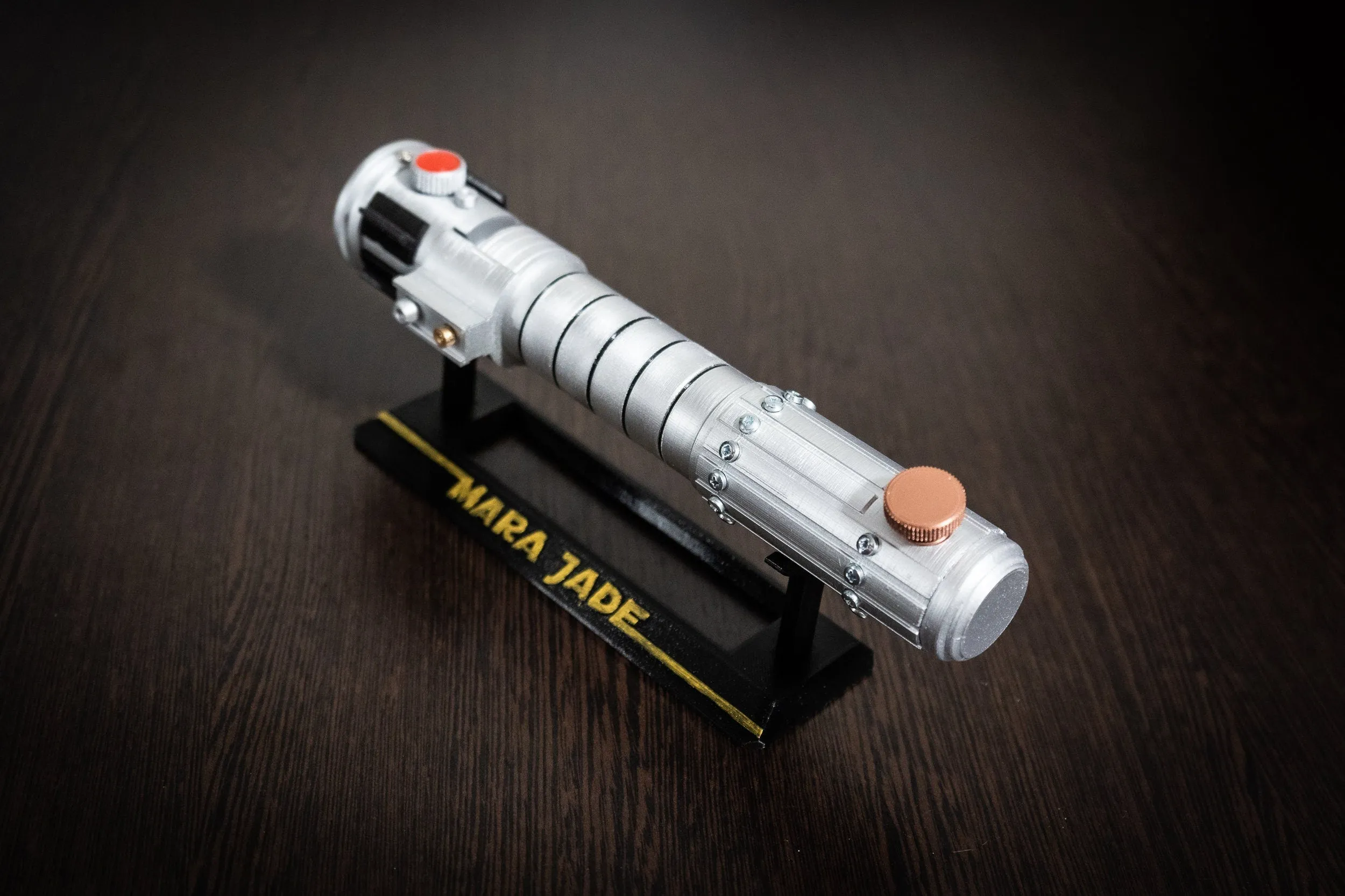 Mara Jade Lightsaber | Star Wars Replica Prop