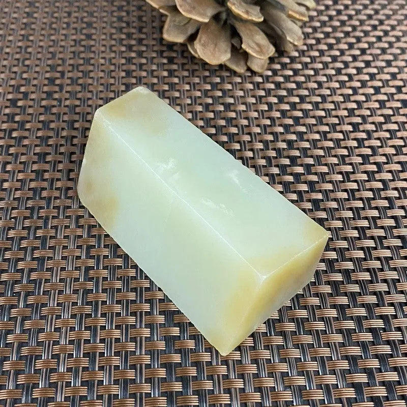 Natural Hetian Jade Rough Nephrite Raw (193g,7.5X3.5X3.2cm)