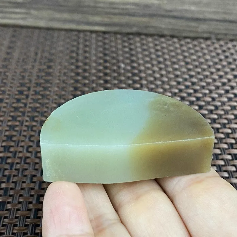 Natural Hetian Jade Rough Nephrite Raw (57g,5.2X3.2X1.4cm)