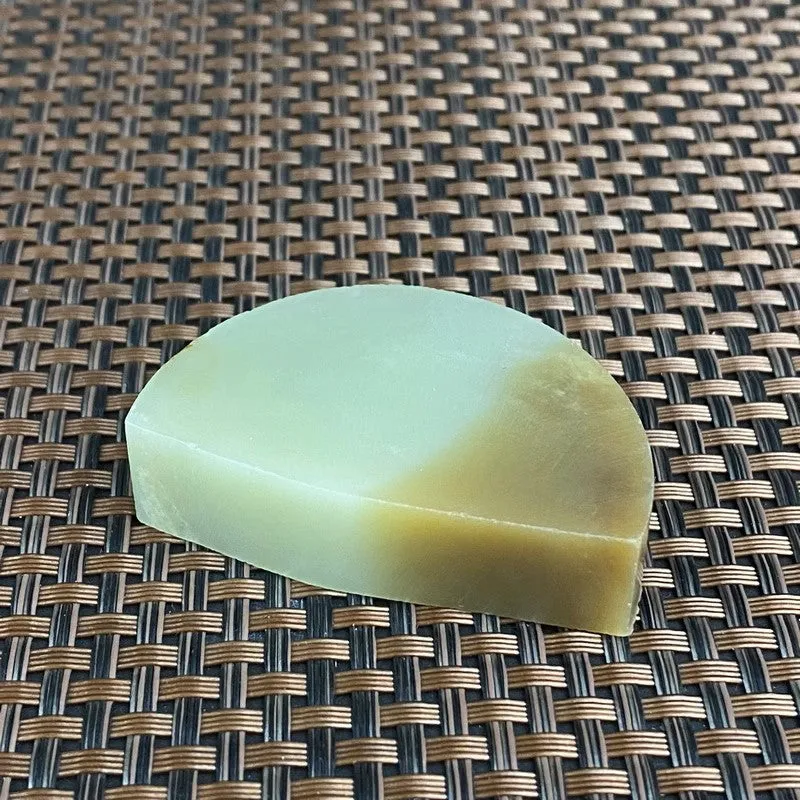 Natural Hetian Jade Rough Nephrite Raw (57g,5.2X3.2X1.4cm)