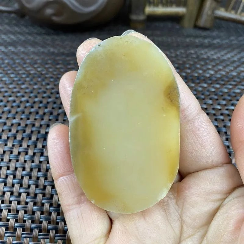 Natural Hetian Jade Rough Nephrite Raw (62g,6.3X4.0X1.0cm)