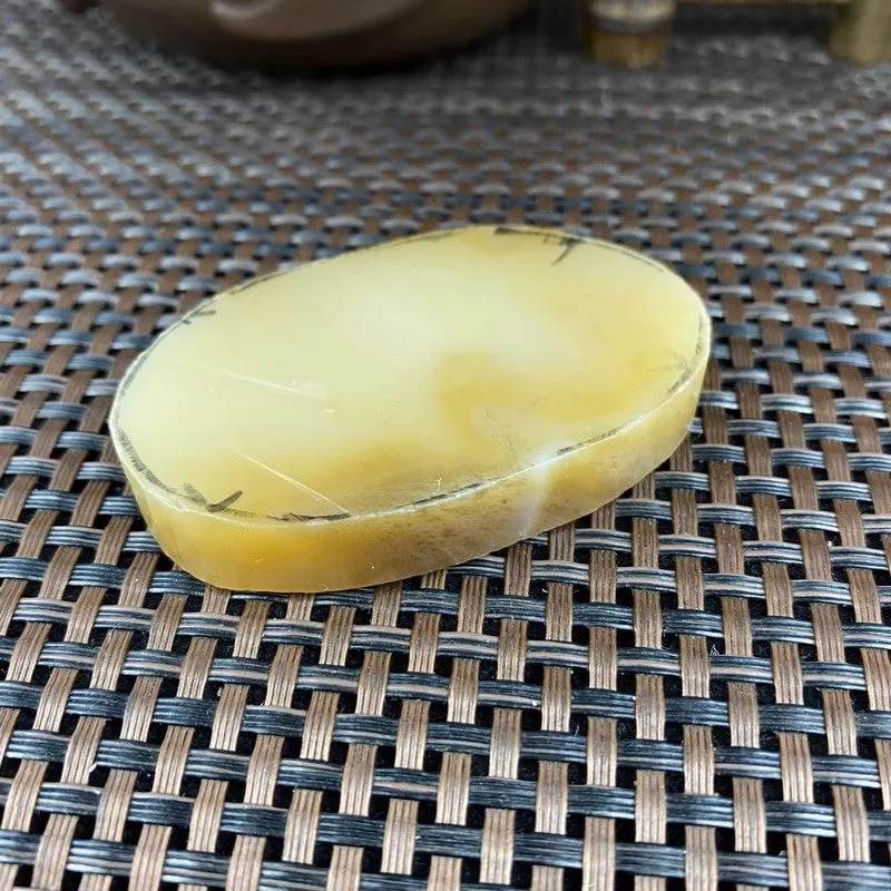 Natural Hetian Jade Rough Nephrite Raw (62g,6.3X4.0X1.0cm)