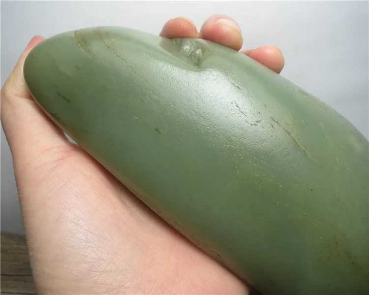 Natural Hetian Jade Rough Nephrite Raw (748g, 150X77X46mm)