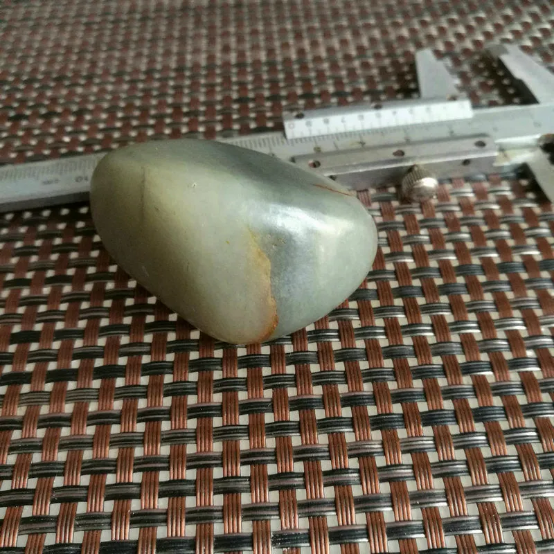 Natural Hetian Jade Rough Nephrite Raw (77g,4.5X4X3cm)