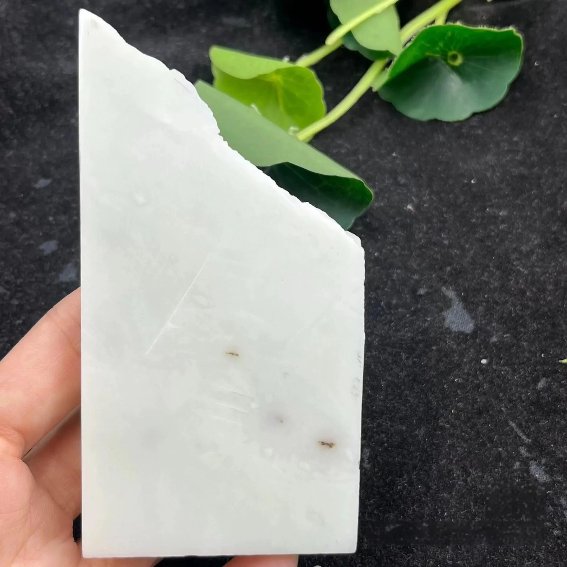 Natural Hetian Jade Rough Nephrite Raw (88g,10.1X5.4X0.7cm)