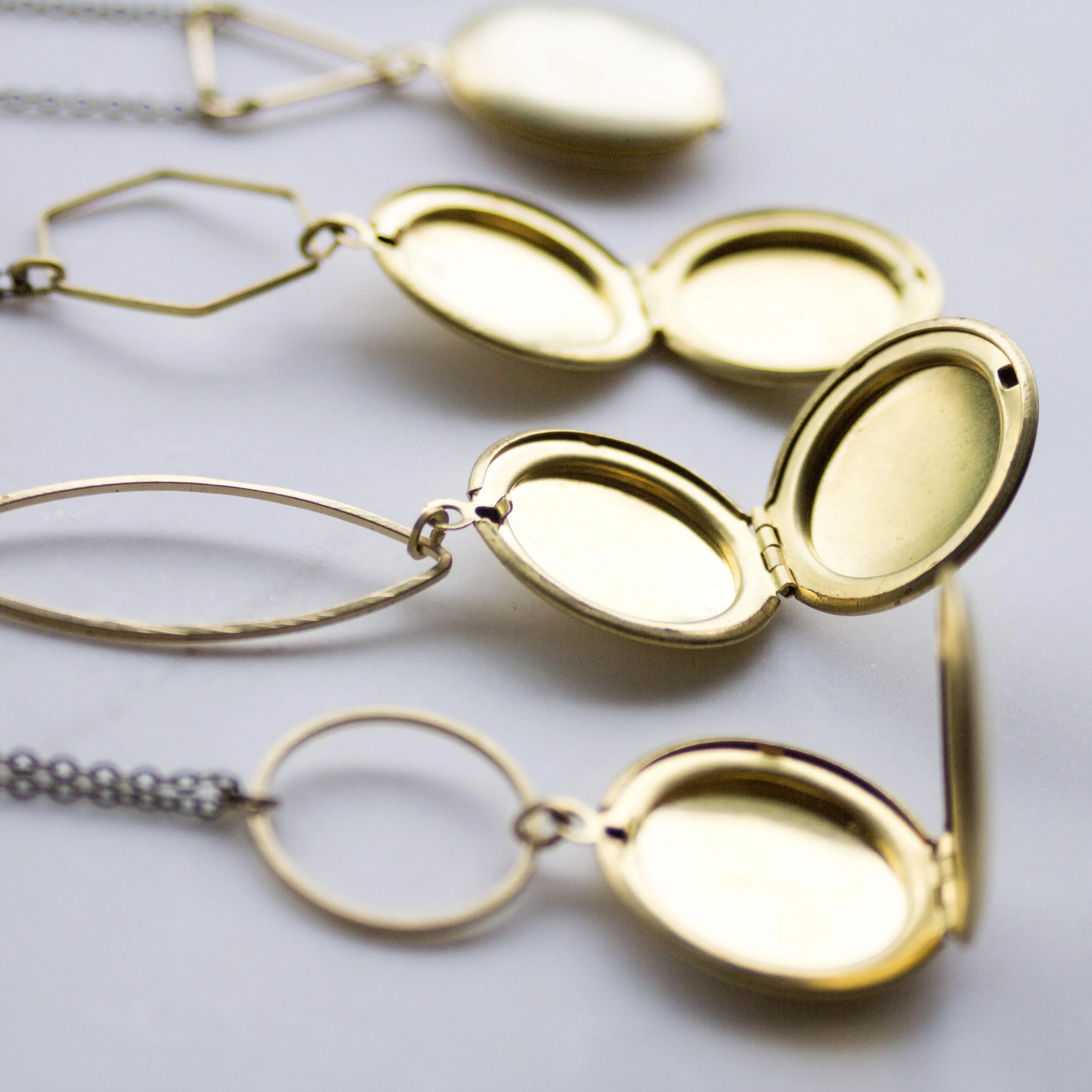 Simple Gold Circle Locket