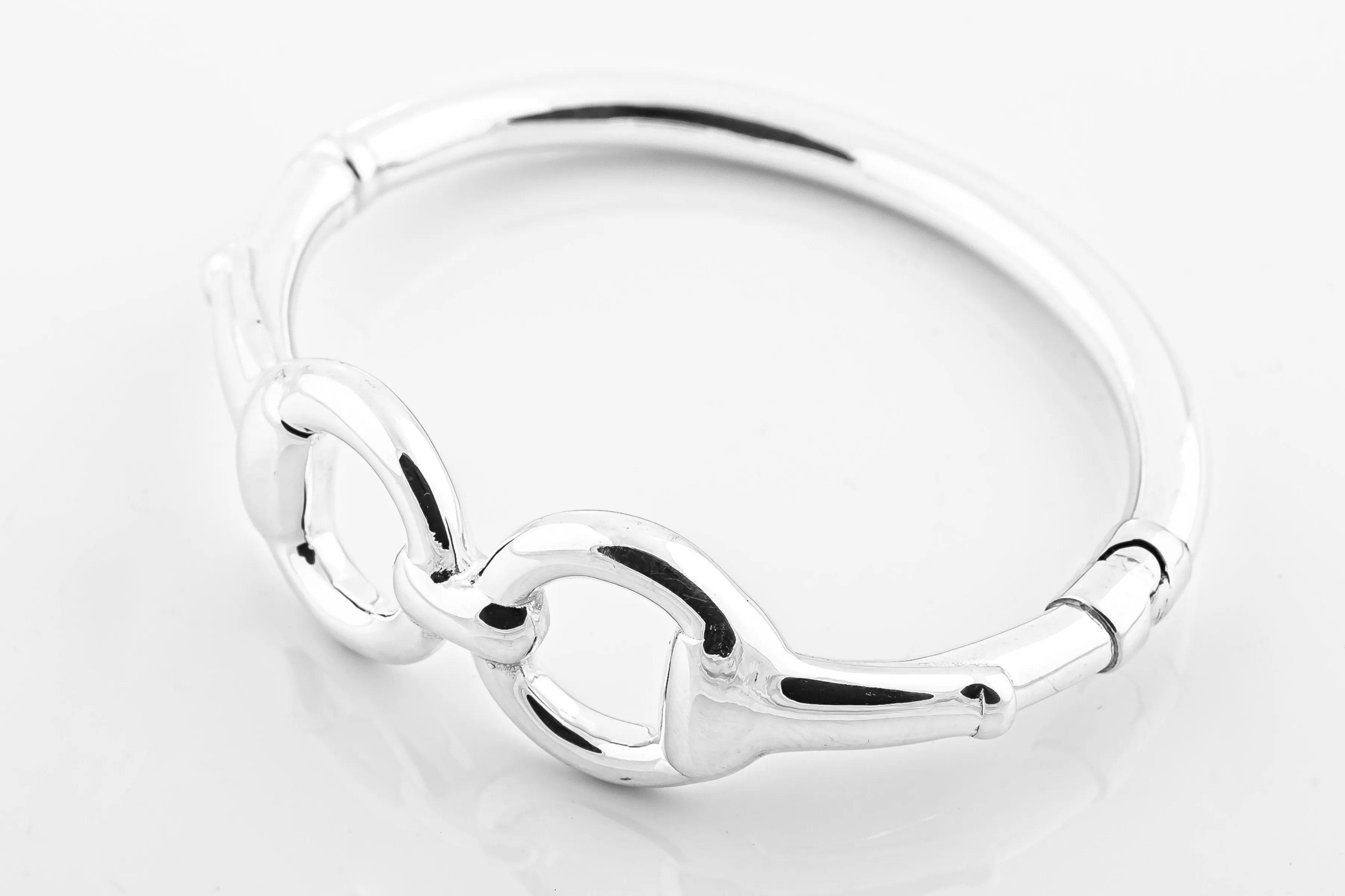 SS27 Snaffle Bit Hinged Bangle