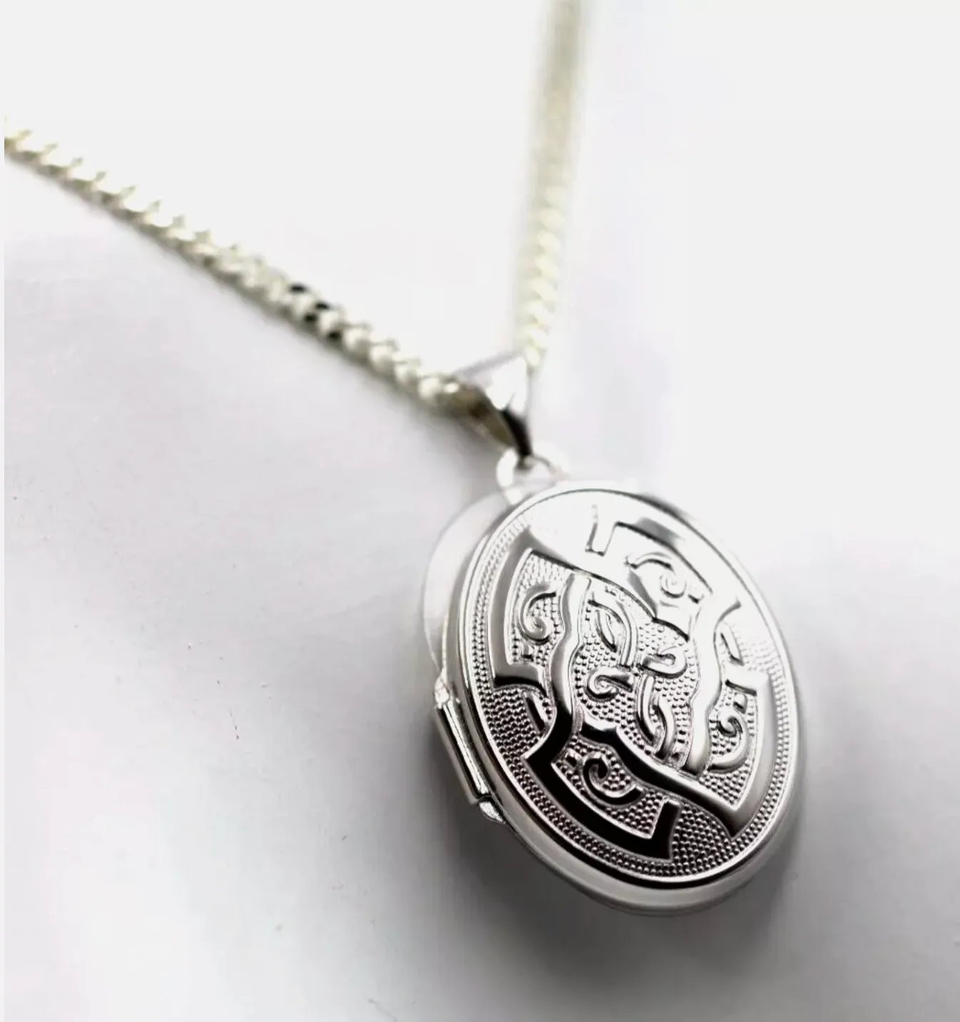 Sterling Silver 925 Oval Celtic Locket Pendant With 2 Photos   Chain Necklace