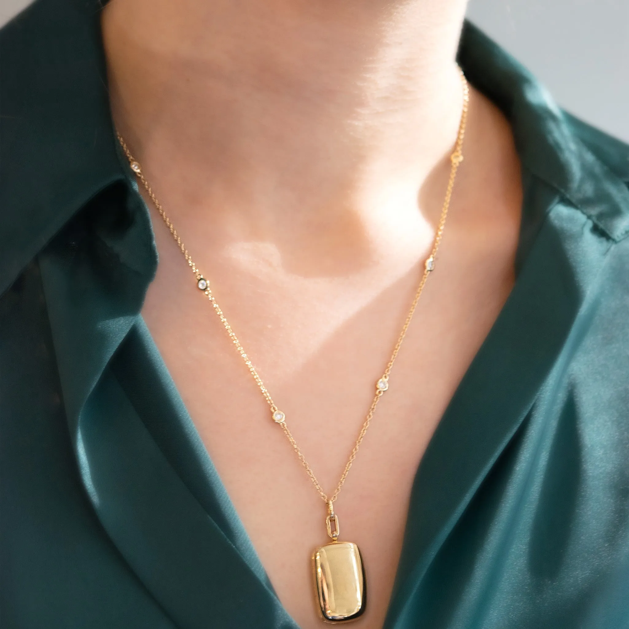 The “Jane” 18K Gold Locket Necklace with Diamond Chain