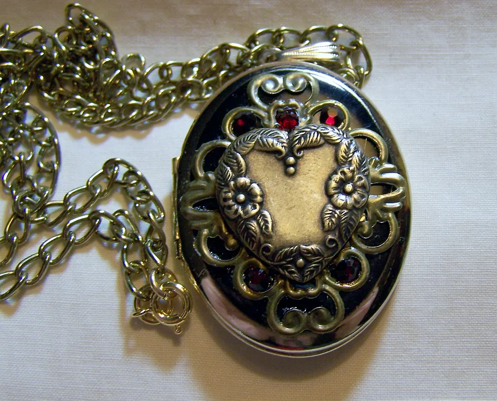 Vintage Gold and Enamel Heart Locket Pendant