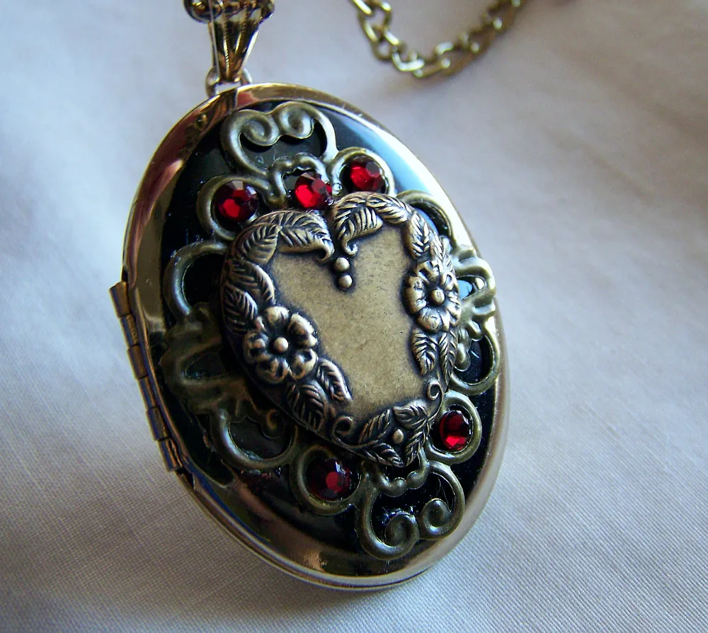 Vintage Gold and Enamel Heart Locket Pendant