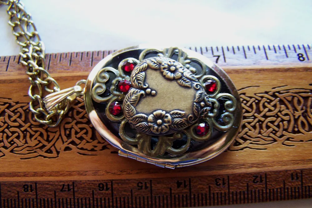 Vintage Gold and Enamel Heart Locket Pendant