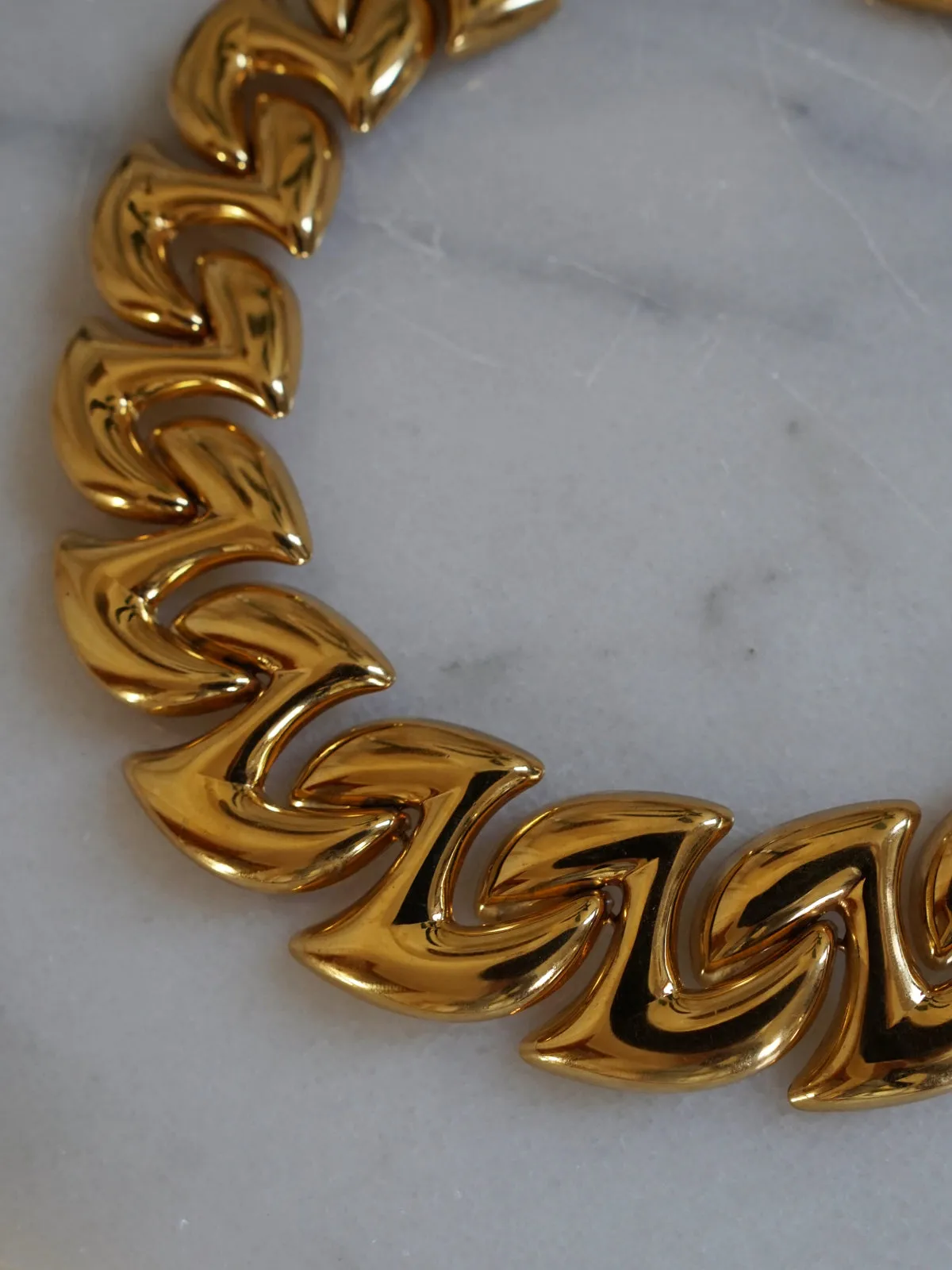 Vintage Golden Angle Choker Necklace