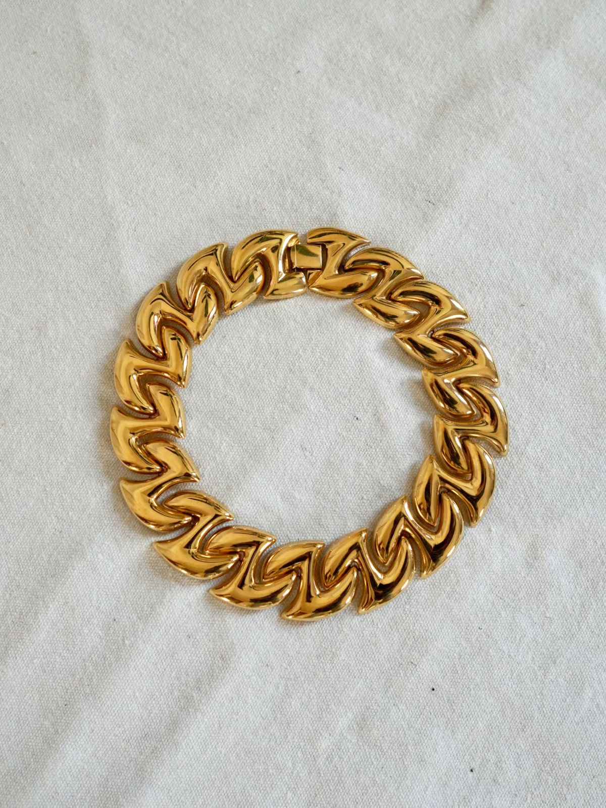 Vintage Golden Angle Choker Necklace